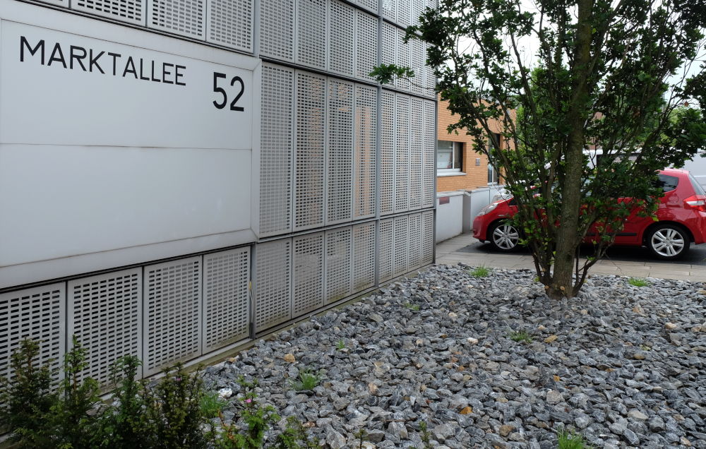 Schotter-"Garten" der Hiltruper Sparkasse (28.5.2019; Foto: Klare)