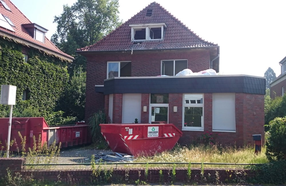 Auch am Klosterwald wird ein altes Haus abgebrochen: Nr. 9 (26.6.2019; Foto: Klare)