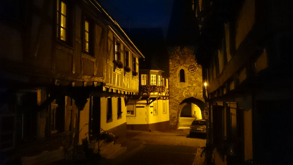 Uhrturm bei Nacht (Herrstein, 11.9.2019; Foto: Klare)