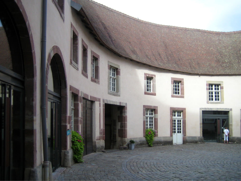 Schlosshof (Fénétrange, 16.9.2019; Foto: Klare)
