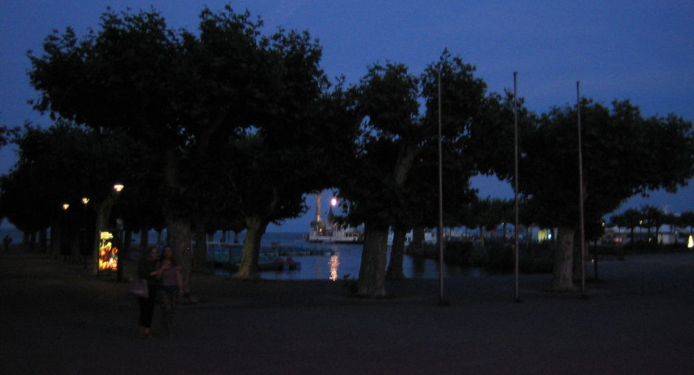 Blaue Stunde (Konstanz, 3.7.2019; Foto: Klare)