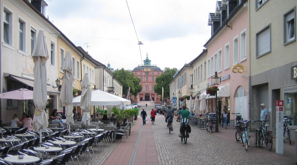 Rastatt, Schlossstraße (13.7.2019; Foto: Klare)