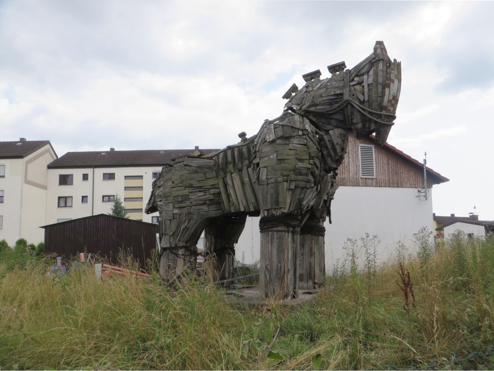 Troja in der Pfalz (13.7.2019; Foto: Meyerbröker)