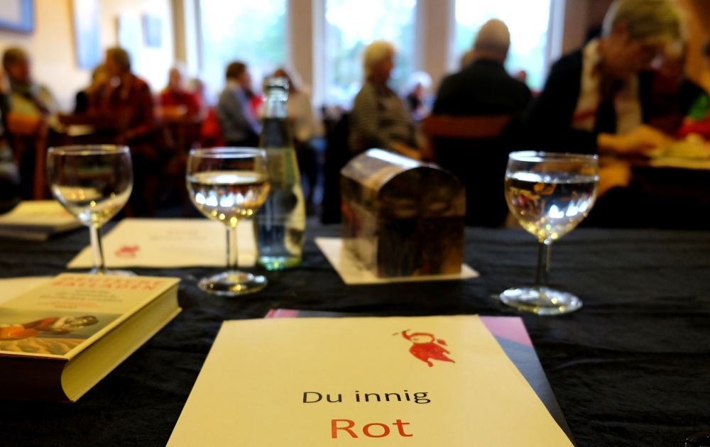 "Rote" Texte aus Jahrhunderten (Café Klostermann, 28.1.2020; Foto: Klare)