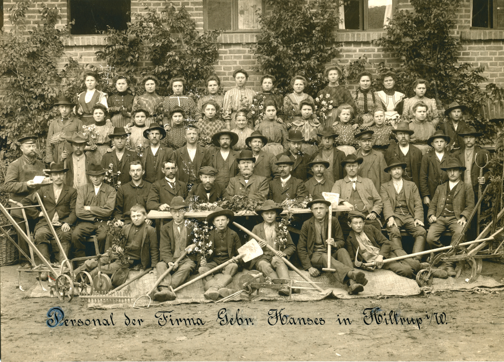 “Personal der Firma Gebr. Hanses in Hiltrup i.W.“ (1903, historische Postkarte, Hiltruper Museum)