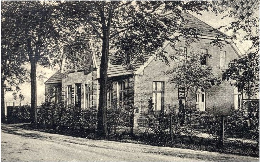 Café und Garten-Restaurant, Inh. H. Lippmann (1942, historische Postkarte). Im Jahr 2023 bekannt unter dem Namen "Zur Prinzenbrücke".
