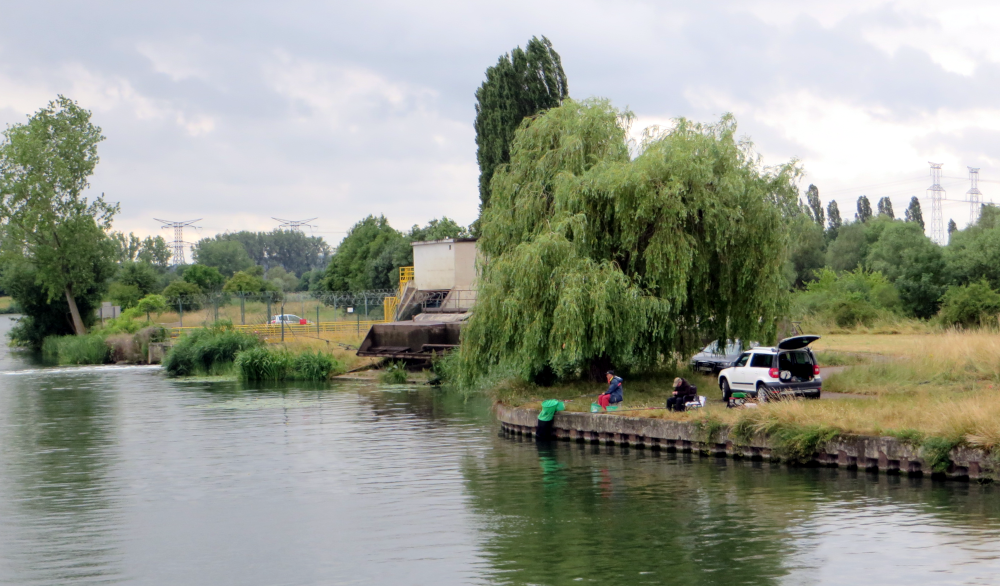 Natur und Kernkraft: Die Mosel hinter Thionville (23.6.2015; Foto: Klaus Meyerbröker)