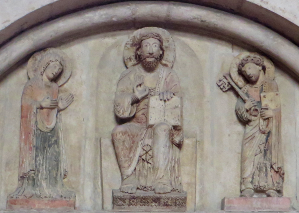 Hohe Domkirche St. Peter zu Trier: Tympanon über dem Durchgang vom Dom zur Liebfrauenkirche (24.6.2015; Foto: Klaus Meyerbröker)