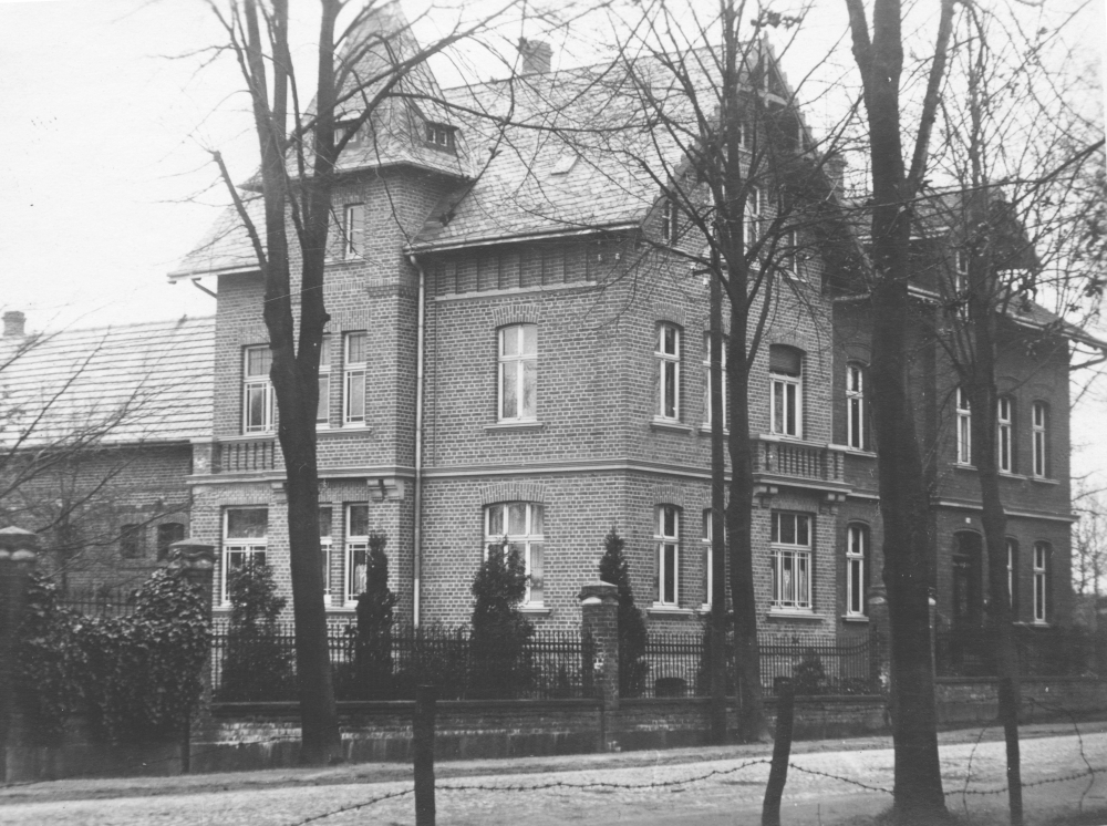 Wohnhaus Hanses-Ketteler an der Hiltruper Bahnhofstraße (um 1925; Foto: Hiltruper Museum)