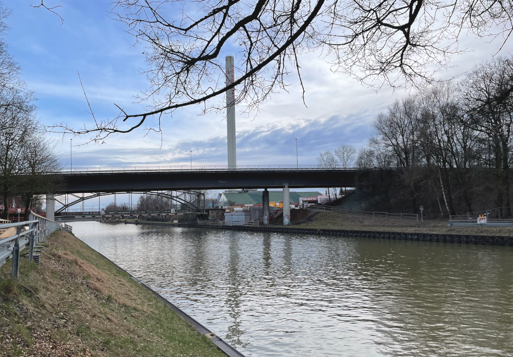 Hochbrücke und alte Prinz-Brücke (10.2.2024; Foto: Henning Klare)