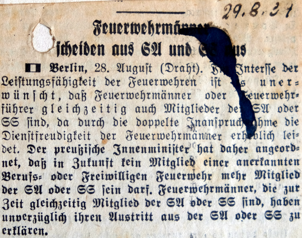 1934 durften Feuerwehrmänner nicht Mitglied von SA oder SS sein (Zeitungsausschnitt: Hiltruper Museum)