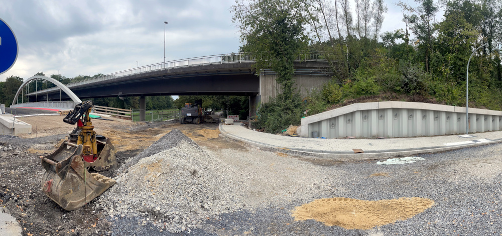 Neue Prinzbrücke / Föhrenweg / Osttor: Kein Platz für Radfahrer (6.9.2024; Foto: Henning Klare)