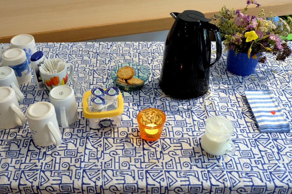Die "Kaffeetafel" des VorLeseClubs im Hiltruper Museum (12.7.2025, Foto: Henning Klare)