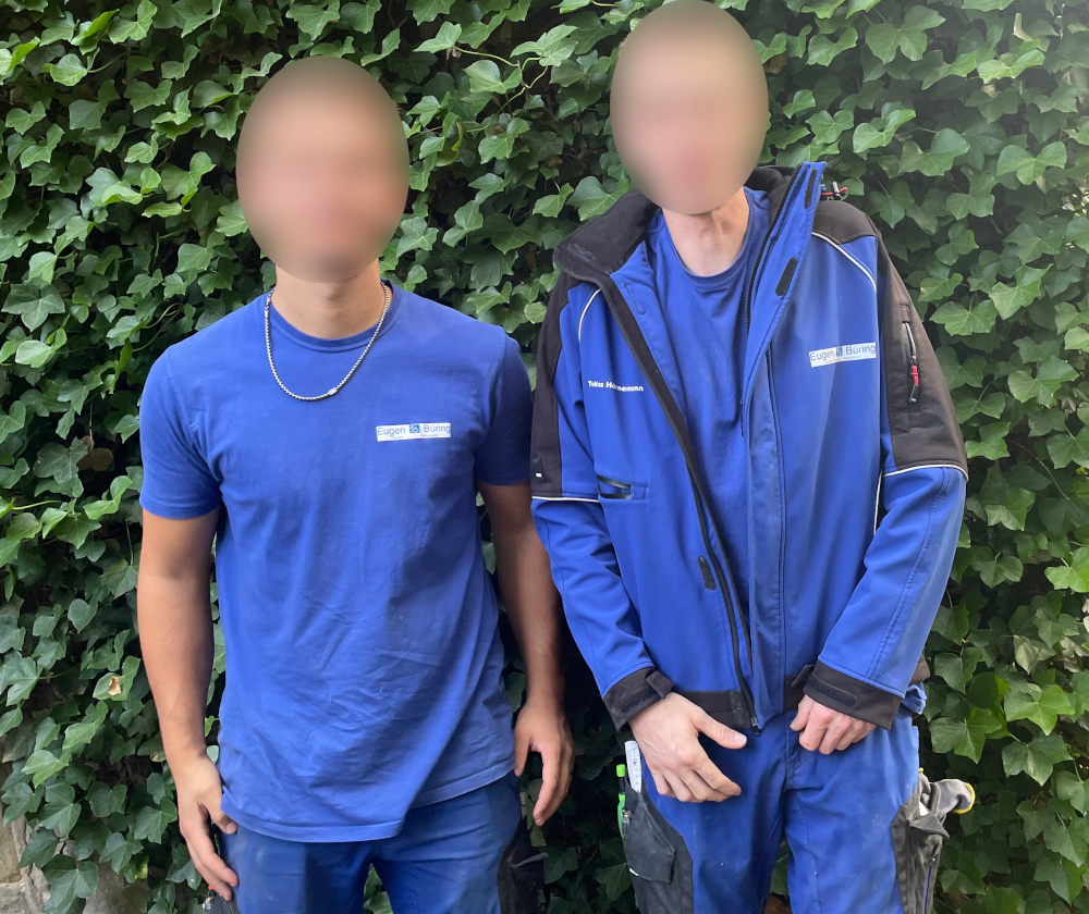 Bürings Fachleute: Auf ins Wochenende! (11.8.2023, Foto: Henning Klare; auf Wunsch der Firma Büring verpixelt)