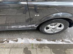 Autowäsche auf offener Straße (Münster, Am Klosterwald, 14.5.2026; Foto: Henning Klare)