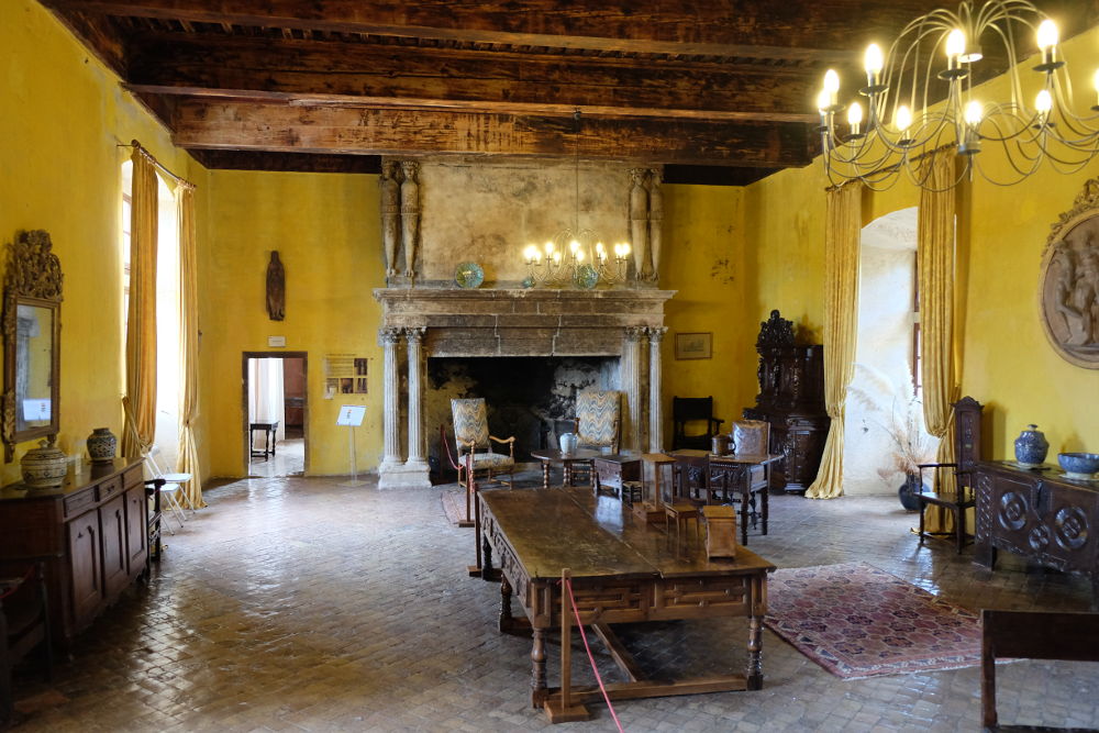 Schloss Lourmarin: Sallestre (Foto: Klare)