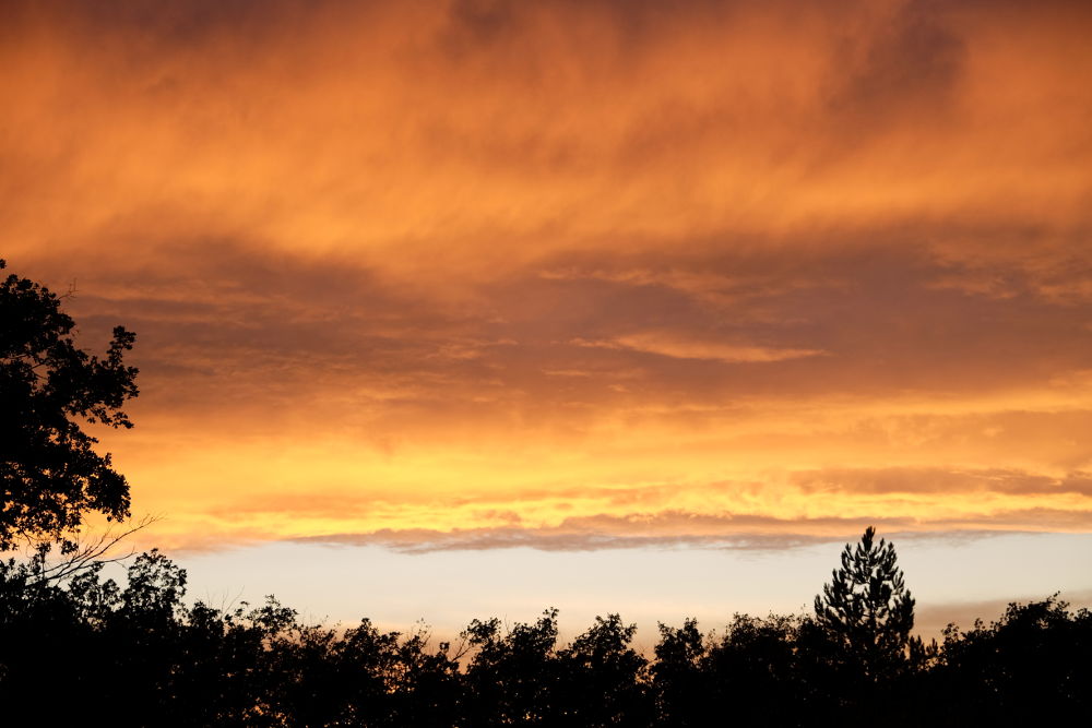 Abendsonne mit goldener Verheißung: die Wolken ziehen ab (Foto: Klare)